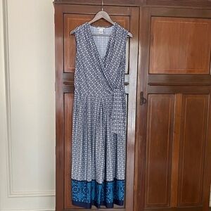 Dana Buchman Navy and White Wide Leg Jumpsuit